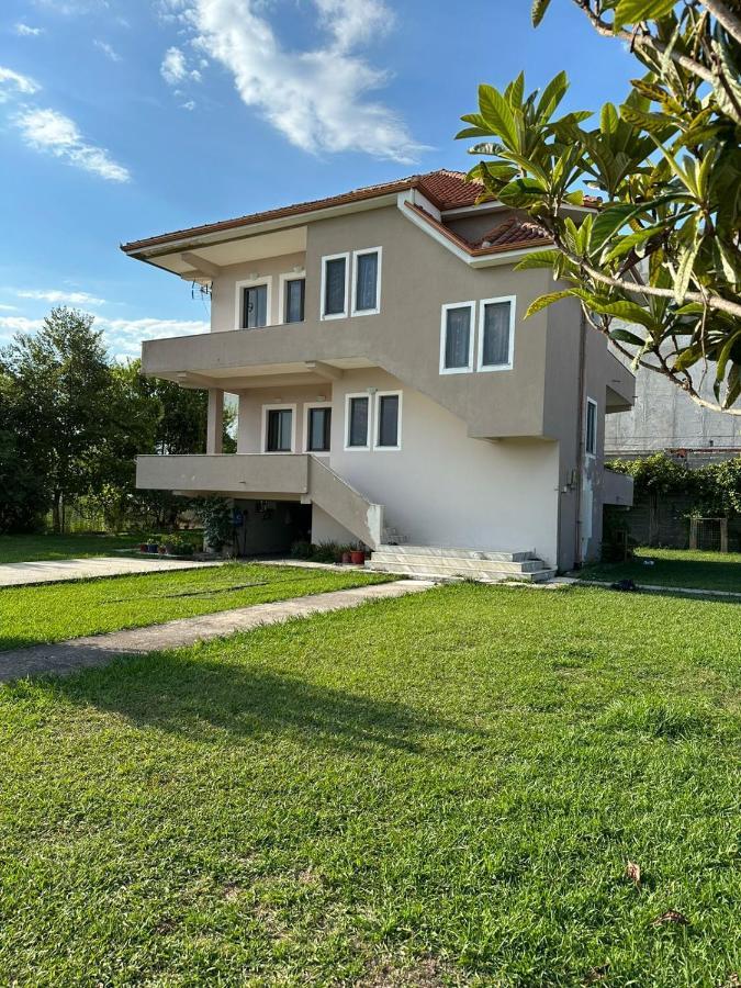 Hostel Rinas Εξωτερικό φωτογραφία